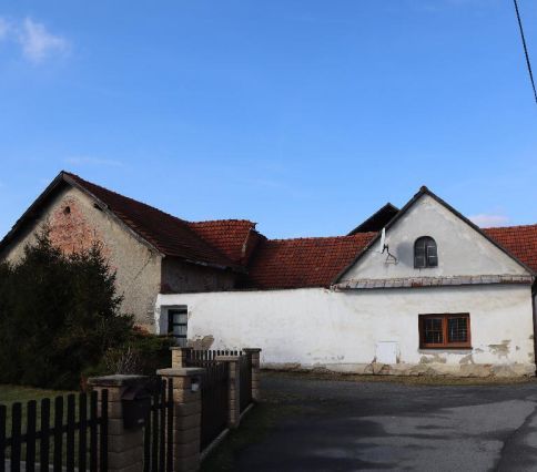5/8 rodinného domu a zahrady v k.ú. Mankovice, okres Nový Jičín, opakovaná dražba